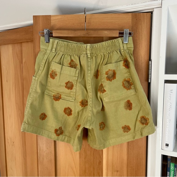 Jungmaven Venice shorts natural dyed with coreopsis - Picture 2 of 3